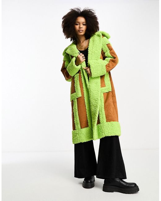 Annorlunda shiny faux shearling edged coat in ginger and lime-