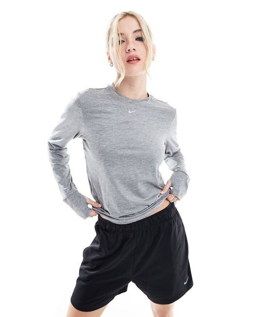 Nike Running Dri-FIT Swift Elemant UV long sleeve top