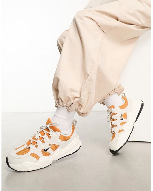 Nike Tech Hera sneakers orange and gray-