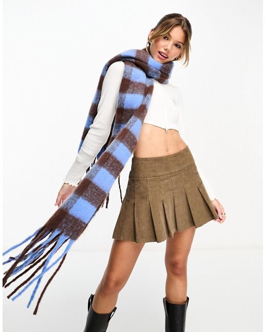 Glamorous blanket scarf blue and brown checkerboard-