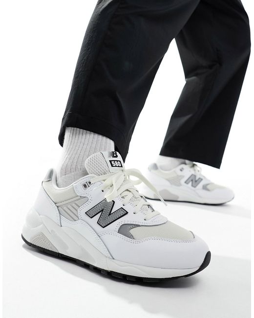 New Balance 580 sneakers with gray detail