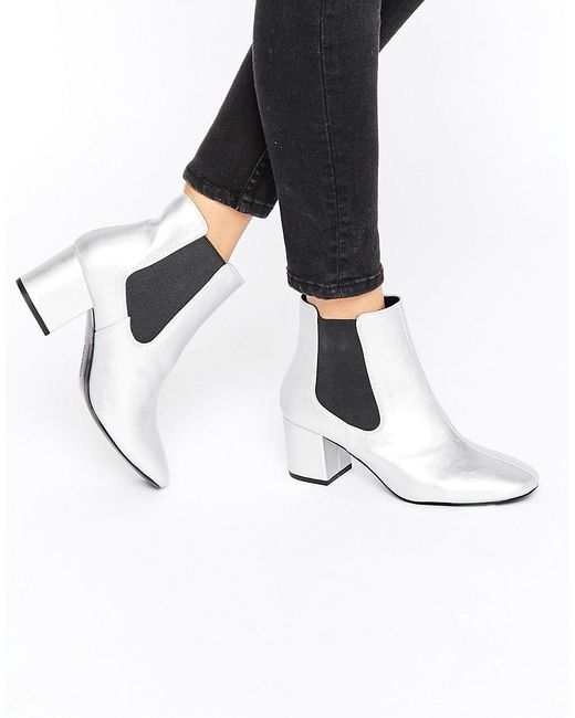 Pull & Bear Chelsea Heeled Ankle Boot