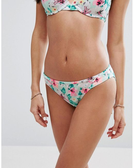 New Look Low Rise Bikini Brief In Tropical Print