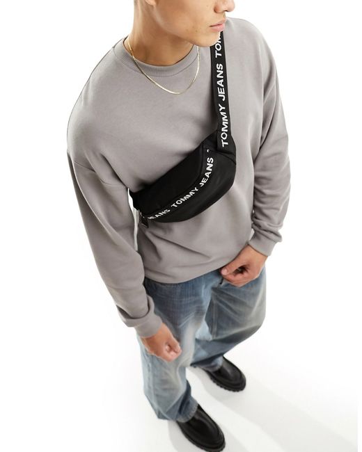 Tommy Jeans essential fanny pack