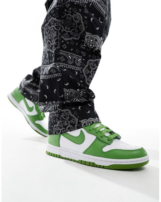 Nike Dunk Hi Retro sneakers and green