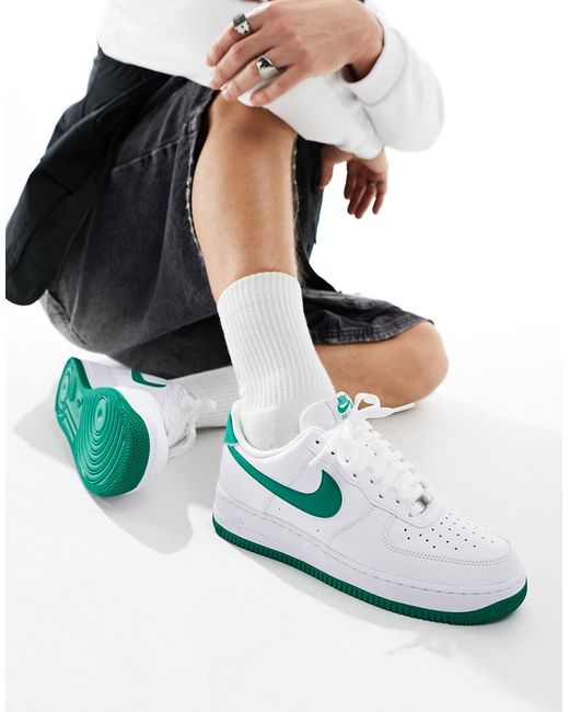 Nike Air Force 1 07 sneakers and green
