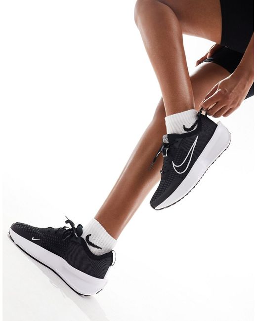 Nike Running Interact sneakers