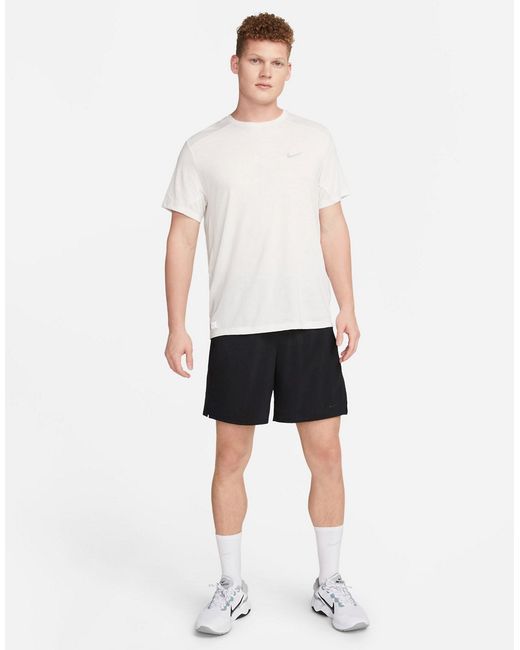 Nike Training Dri-FIT Unlimited woven 7inch shorts