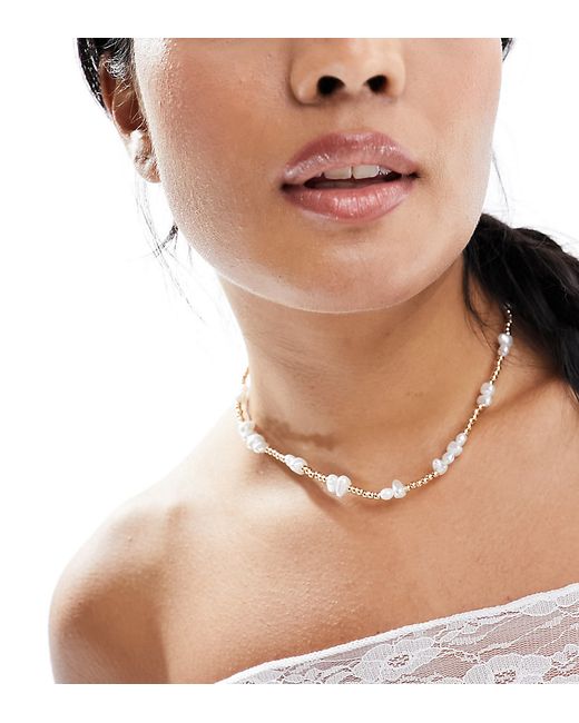 Reclaimed Vintage beaded pearl choker necklace