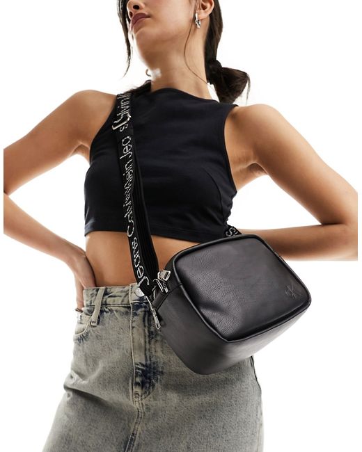 Calvin Klein Jeans ultralight PU double zip camera bag