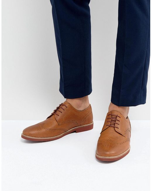 Red Tape Brogues In Milled leather