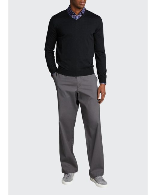 Bergdorf Goodman Solid Cashmere V-Neck Sweater