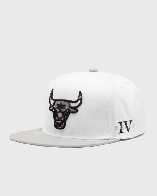 Mitchell & Ness NBA CORE IV SNAPBACK CHICAGO BULLS male Caps now available