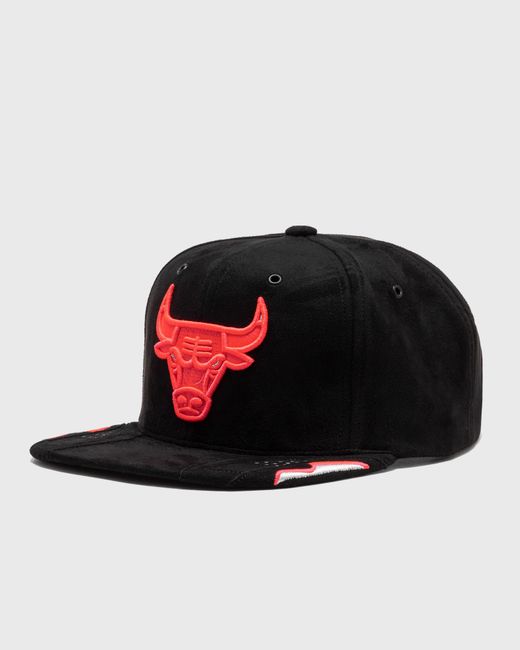 Mitchell & Ness NBA DAY 6 SNAPBACK CHICAGO BULLS male Caps now available