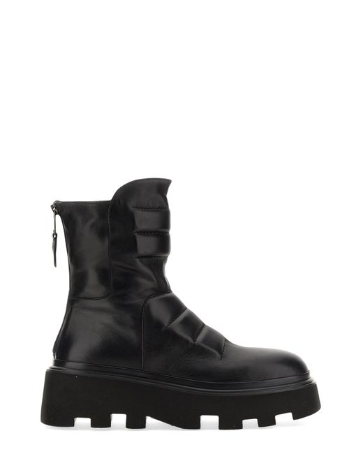 Elena Iachi leather boot