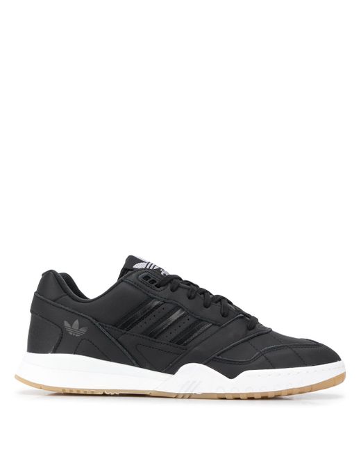 Adidas A.R low-top sneakers