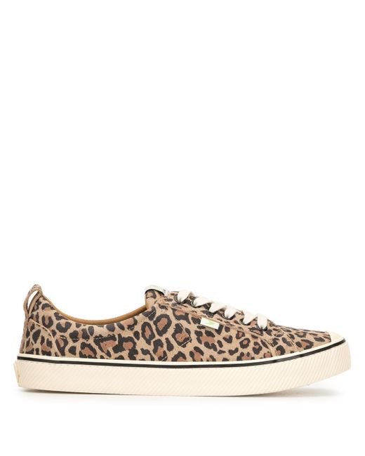 Cariuma OCA Low Stripe Leopard Print sneakers