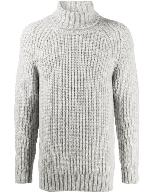 Closed chunky knit jumper