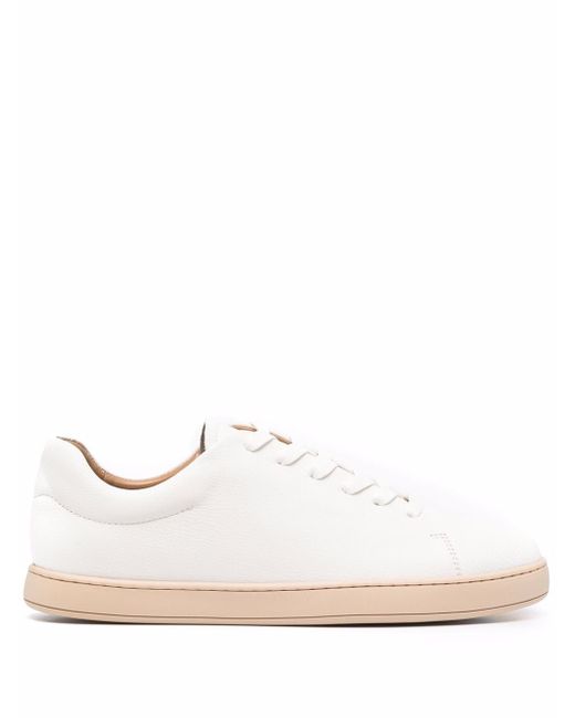 12 Storeez low-top lace-up trainers