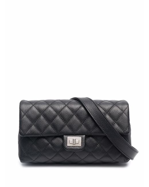 Chanel Pre-Owned 2021 diamond-quilted flap belt bag