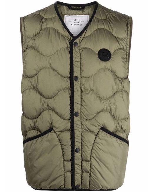 Woolrich quilted logo-patch gilet