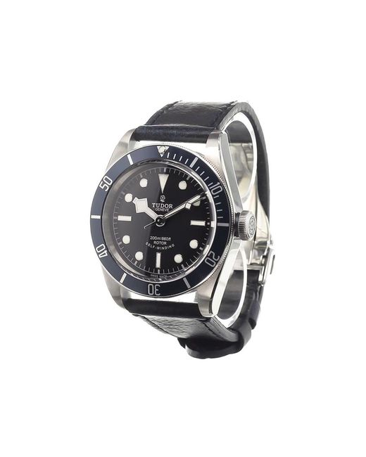 Tudor Bay analog watch