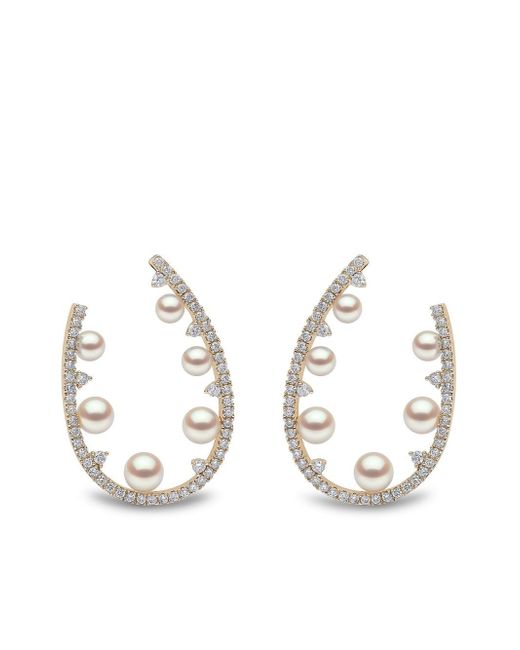 Yoko London 18kt yellow diamond pearl Sleek hoop earrings