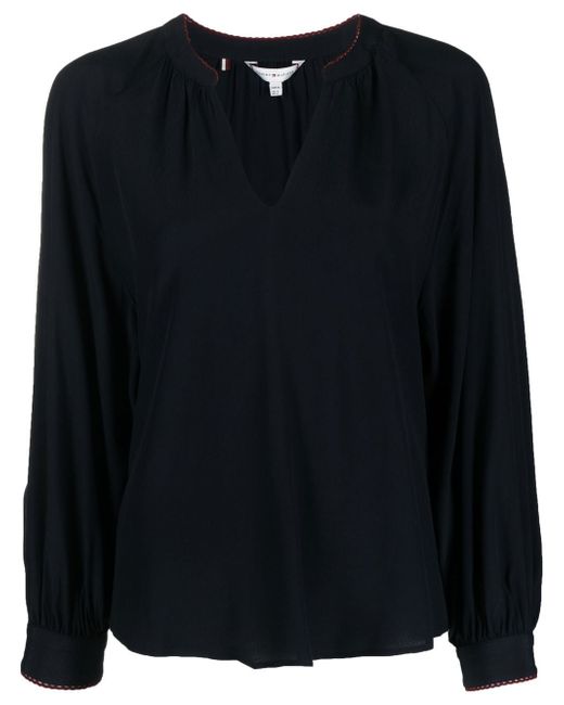 Tommy Hilfiger logo-patch V-neck blouse