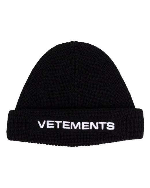 Vetements logo-print knitted beanie