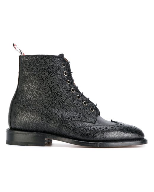 Thom Browne Wingtip Brogue Boot With Sole In Pebble