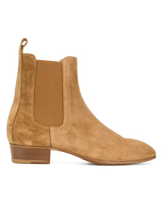 Represent squared chelsea boots