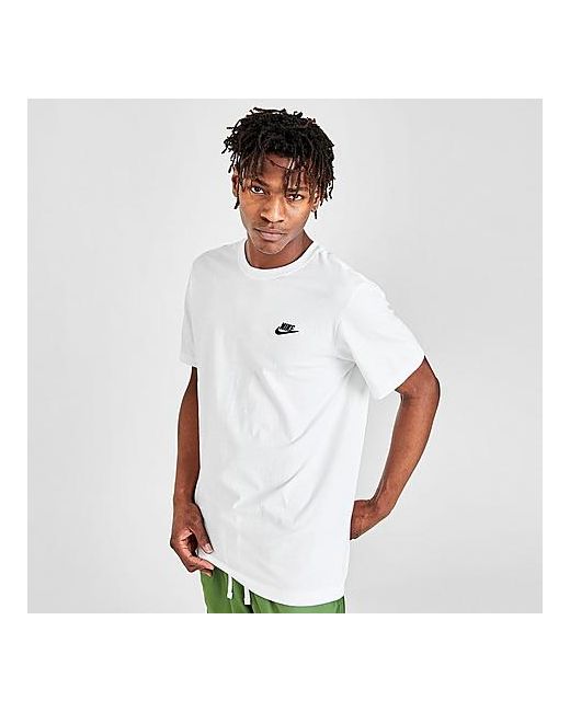 Nike Sportswear Club T-Shirt in 100 Cotton