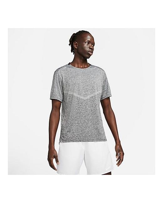 Nike Dri-FIT Rise 365 Running T-Shirt in Black/Black 100 Polyester