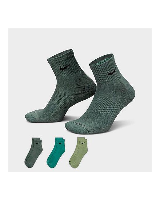 Nike Everyday Plus Cushioned Training Ankle Socks 3-Pack Medium