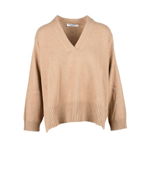 Amina Rubinacci Pulls Sweater