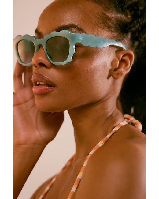 Free People Dolly Novelty Sunnies