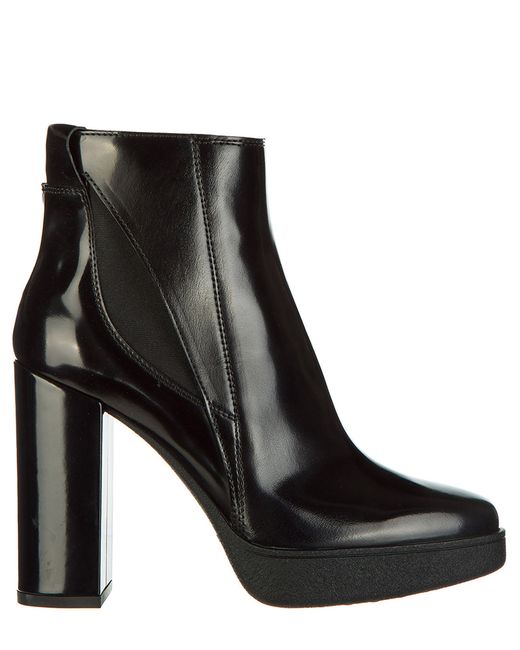 Tod's Heeled boots