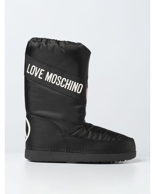 Love Moschino Boots colour