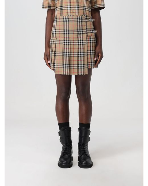 Burberry Skirt colour