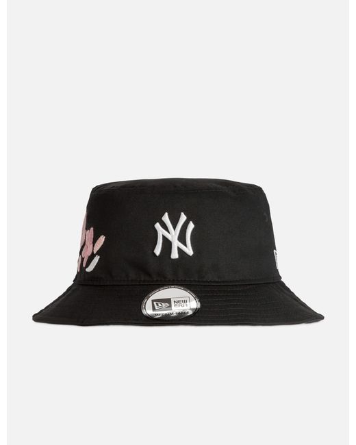 New Era New York Yankees Sakura Tapered Bucket
