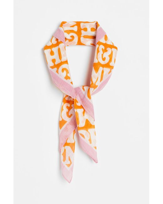 H & M Patterned scarf