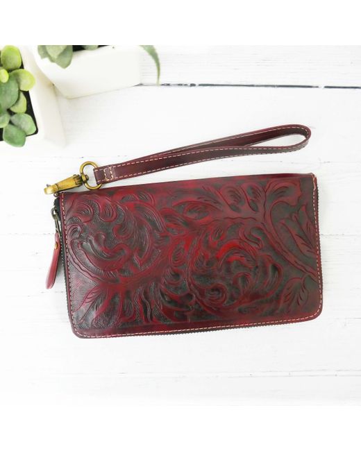 Maberick Leathers Zip Around Leather Wallet