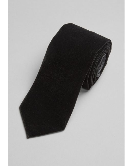 JoS. A. Bank Velvet and Satin Tie One