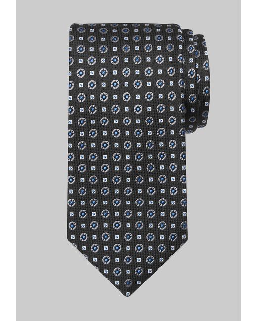 JoS. A. Bank Reserve Collection Mini Medallion Tie One