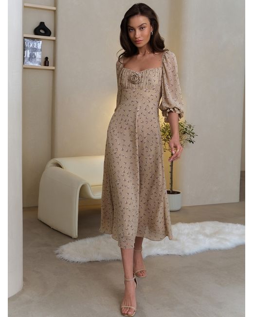 Lichi Fitted midi dress with a flower on the bodice