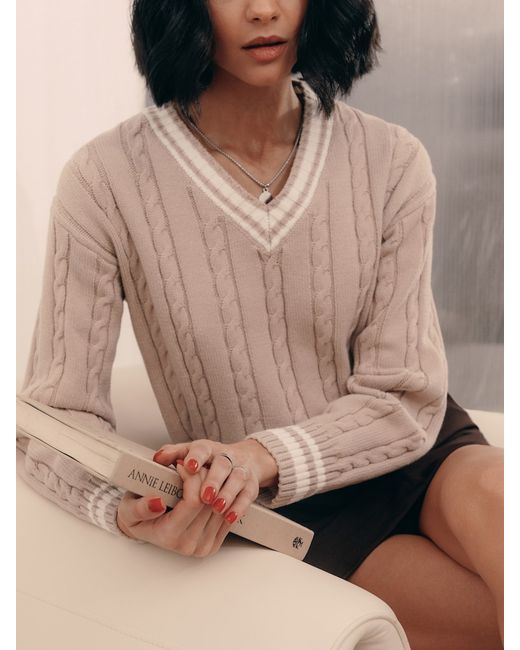 Lichi V-neck sweater with contrast details