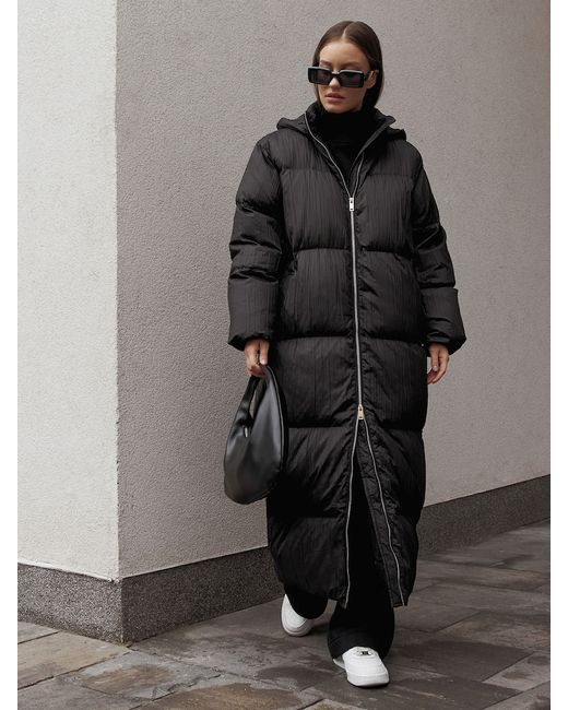 Lichi Long hooded quilted down coat