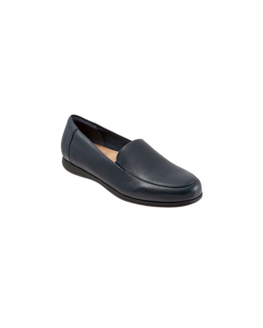 Trotters Deanna Loafer Shoes