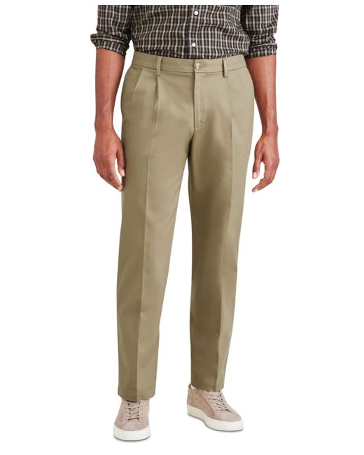 Dockers Signature Classic Fit Pleated Iron Free Pants with Stain Defender