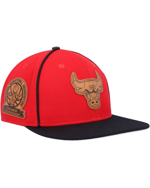 Pro Standard Black Chicago Bulls Heritage Leather Patch Snapback Hat